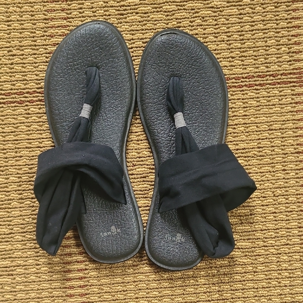 Sanuk Black Women's Sandals with Knotted Straps